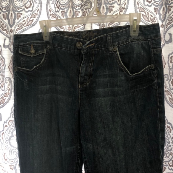 Tommy capris - Picture 2 of 4